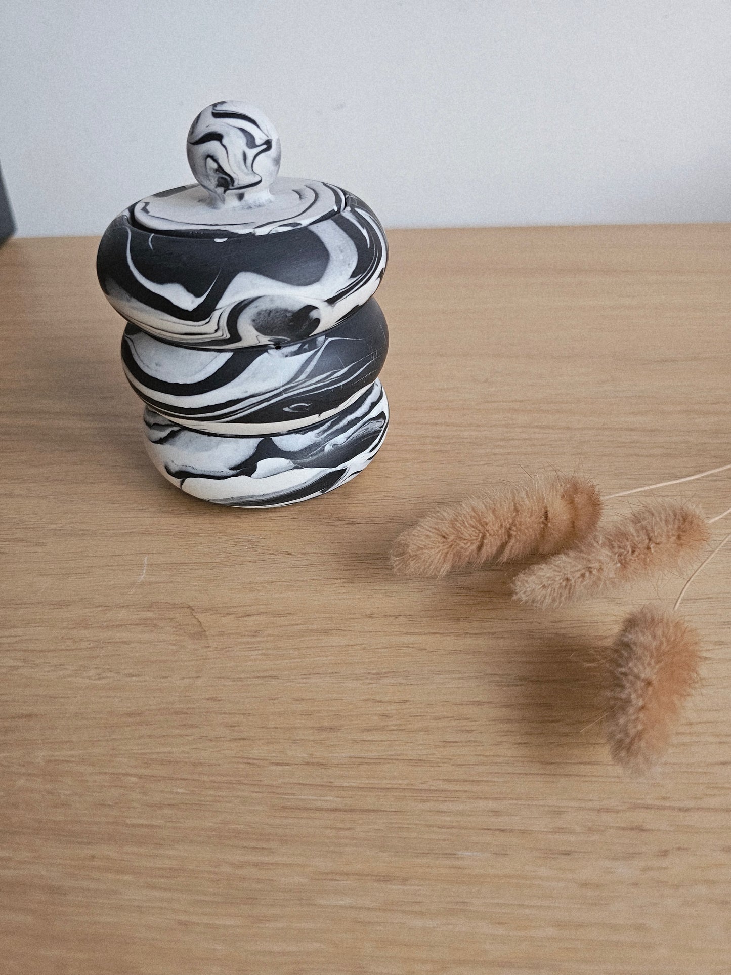 BOUGIE ELEGIE blanc/noire marbré