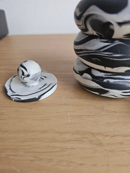 BOUGIE ELEGIE blanc/noire marbré